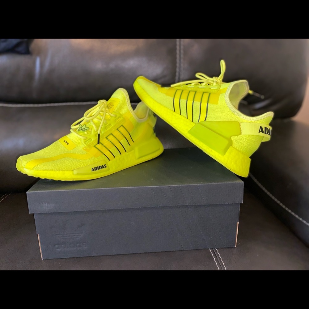 NMD_R1 V2 'Solar Yellow'
